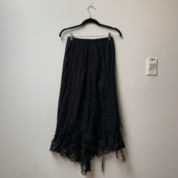 Black Asymmetrical Skirt with Black Lace and Ribbon Trimmings - Picture 4 of 4